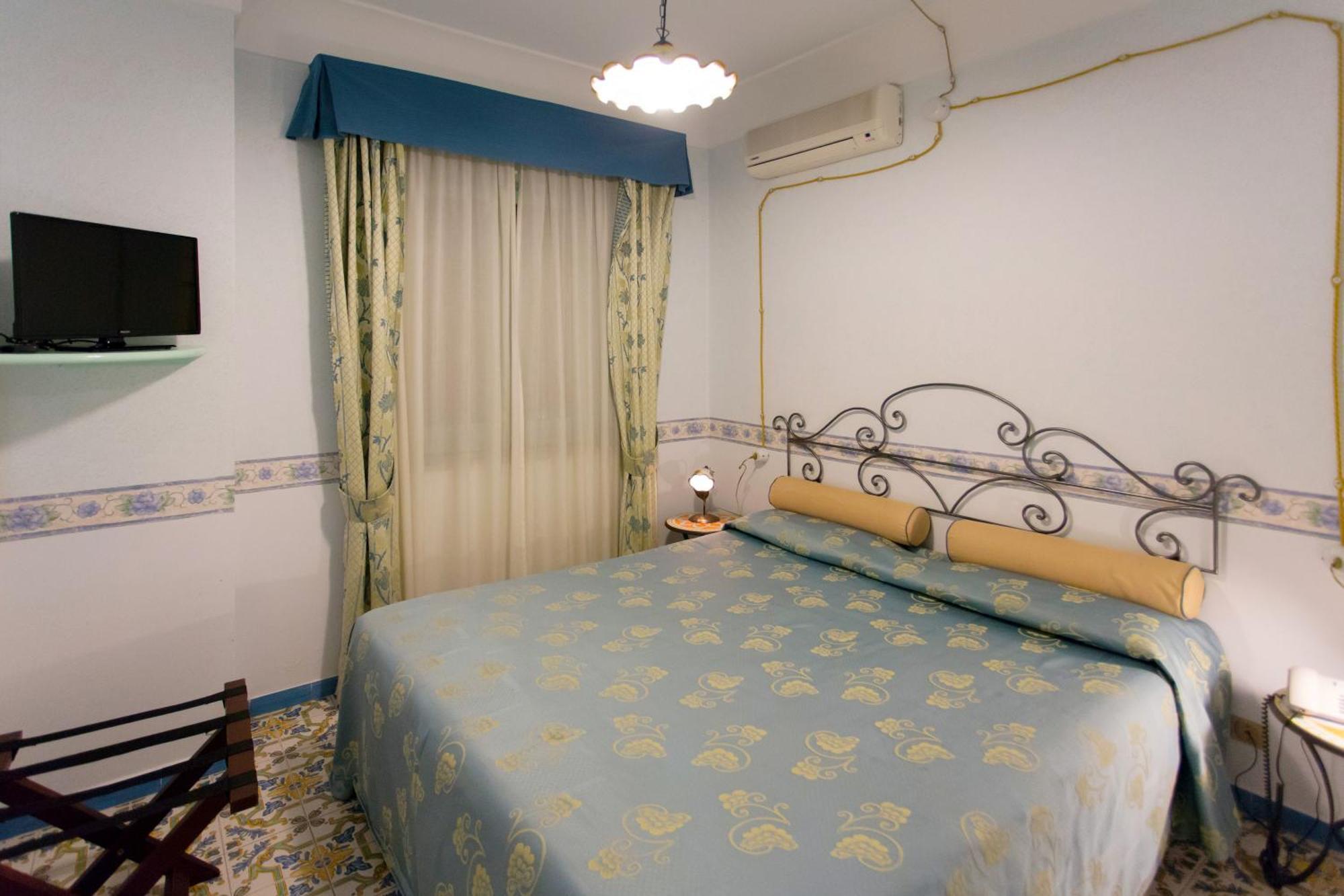 Fico D'India Relais Hotell Furore Rom bilde