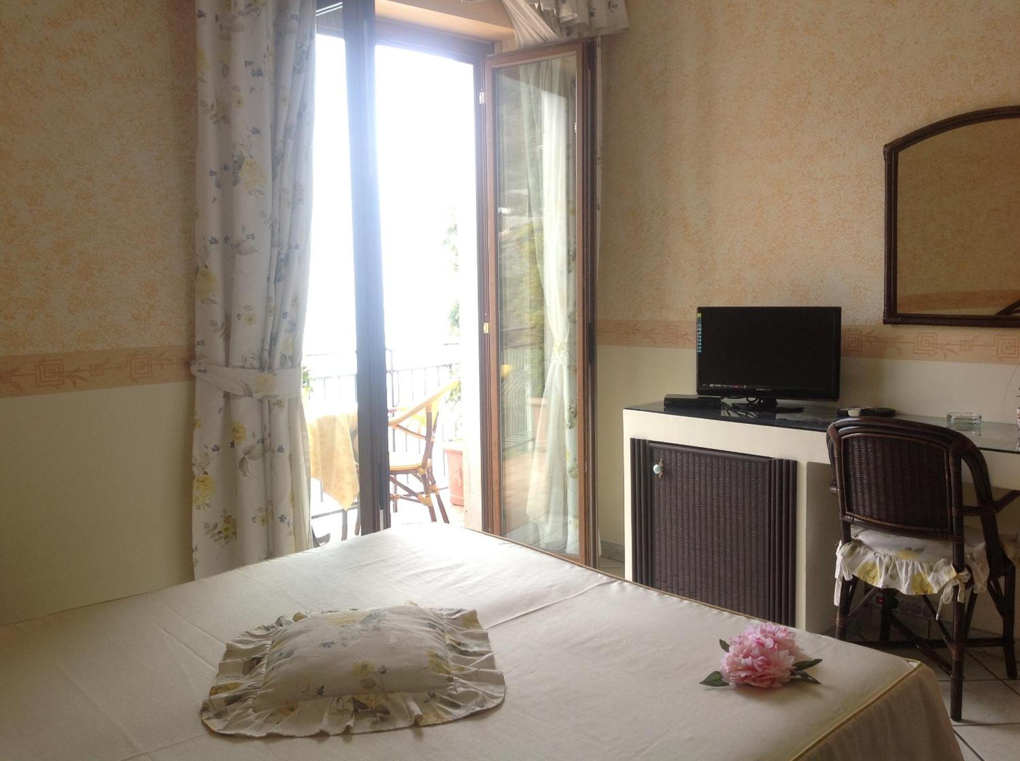 Fico D'India Relais Hotell Furore Rom bilde